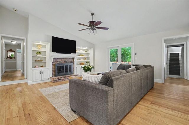 945 Hidden Hollow Drive, Marietta, GA 30068