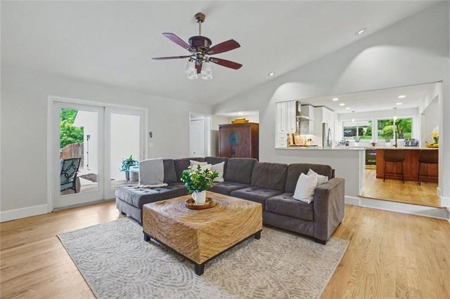945 Hidden Hollow Drive, Marietta, GA 30068