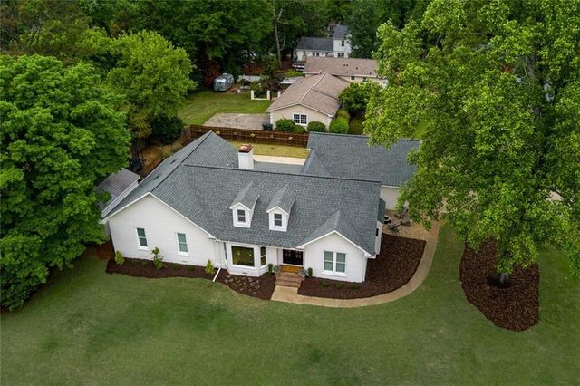 945 Hidden Hollow Drive, Marietta, GA 30068