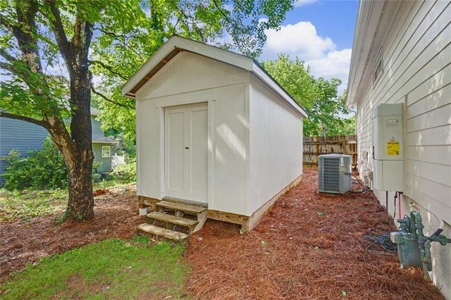 945 Hidden Hollow Drive, Marietta, GA 30068