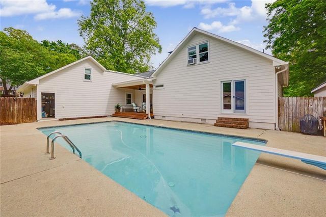 945 Hidden Hollow Drive, Marietta, GA 30068