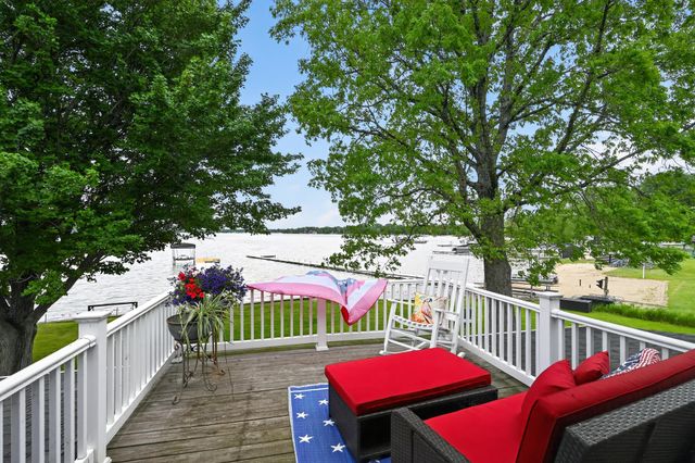 6019 S State Road 10, Knox, IN 46534