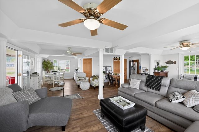 6019 S State Road 10, Knox, IN 46534