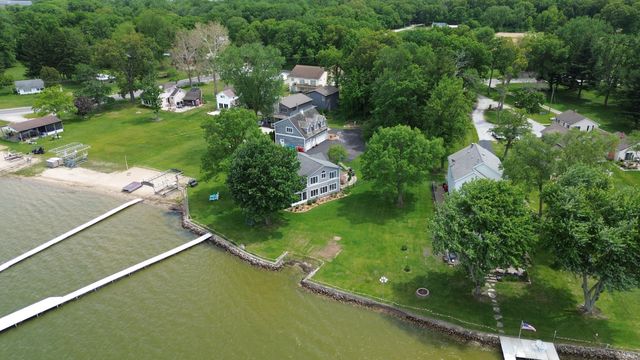6019 S State Road 10, Knox, IN 46534