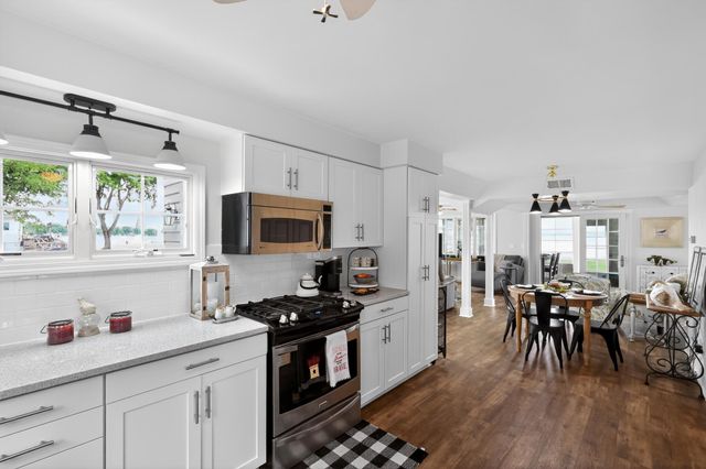 6019 S State Road 10, Knox, IN 46534
