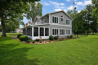 6019 S State Road 10, Knox, IN 46534
