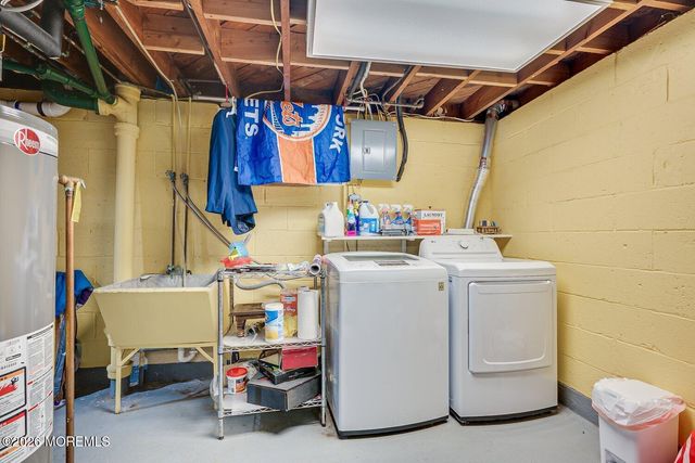 4 Bucknell Drive, Hazlet, NJ 07730