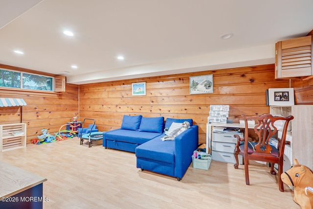 4 Bucknell Drive, Hazlet, NJ 07730