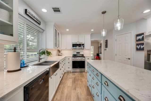 2140 Strathmore Drive, Highland Village, TX 75077