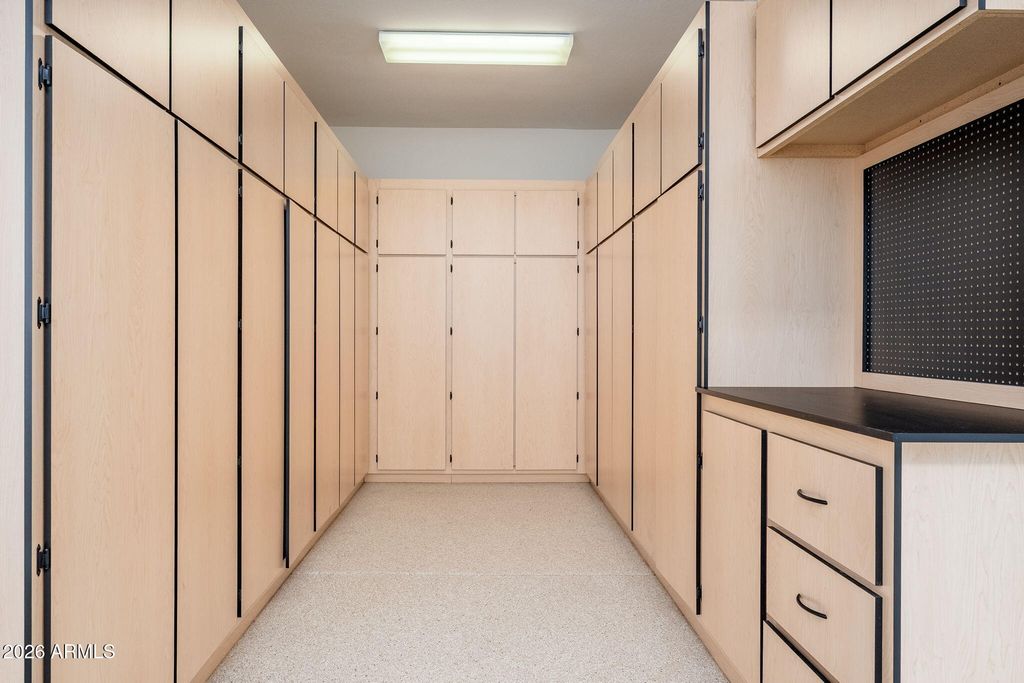 Image 40 of property listing at 18285 N 95TH Street, Scottsdale, AZ 85255