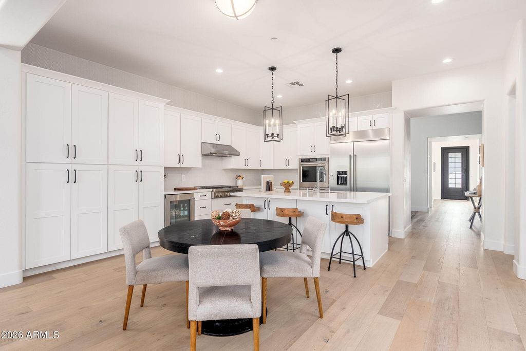 Image 9 of property listing at 18285 N 95TH Street, Scottsdale, AZ 85255