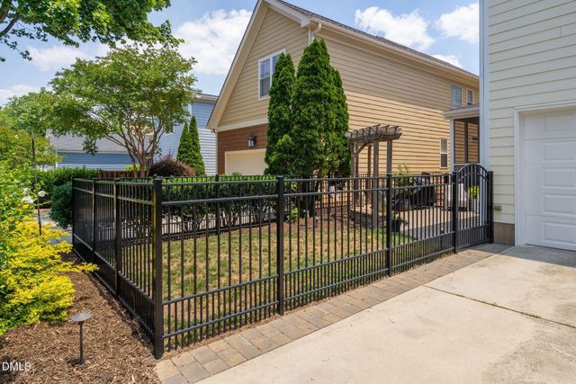 958 Tender Drive, Apex, NC 27502