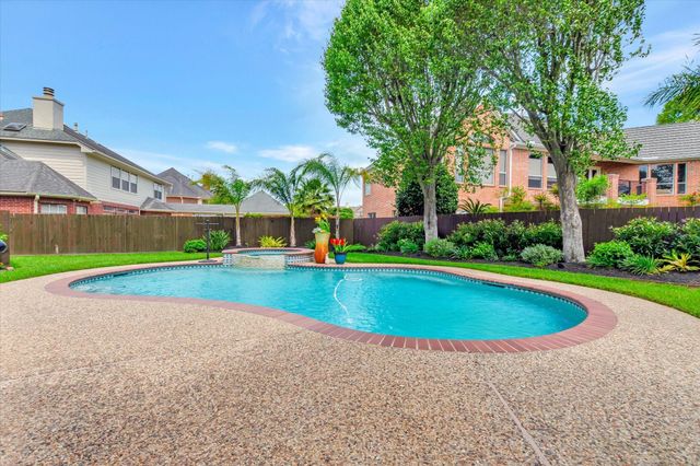 3806 Canyon Bluff Court, Houston, TX 77059