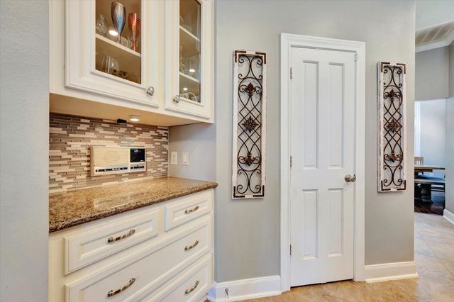 3806 Canyon Bluff Court, Houston, TX 77059