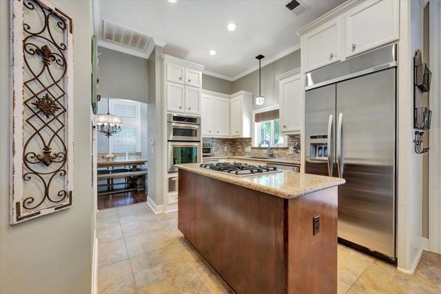 3806 Canyon Bluff Court, Houston, TX 77059