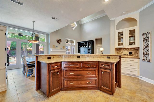 3806 Canyon Bluff Court, Houston, TX 77059