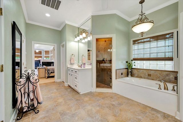 3806 Canyon Bluff Court, Houston, TX 77059