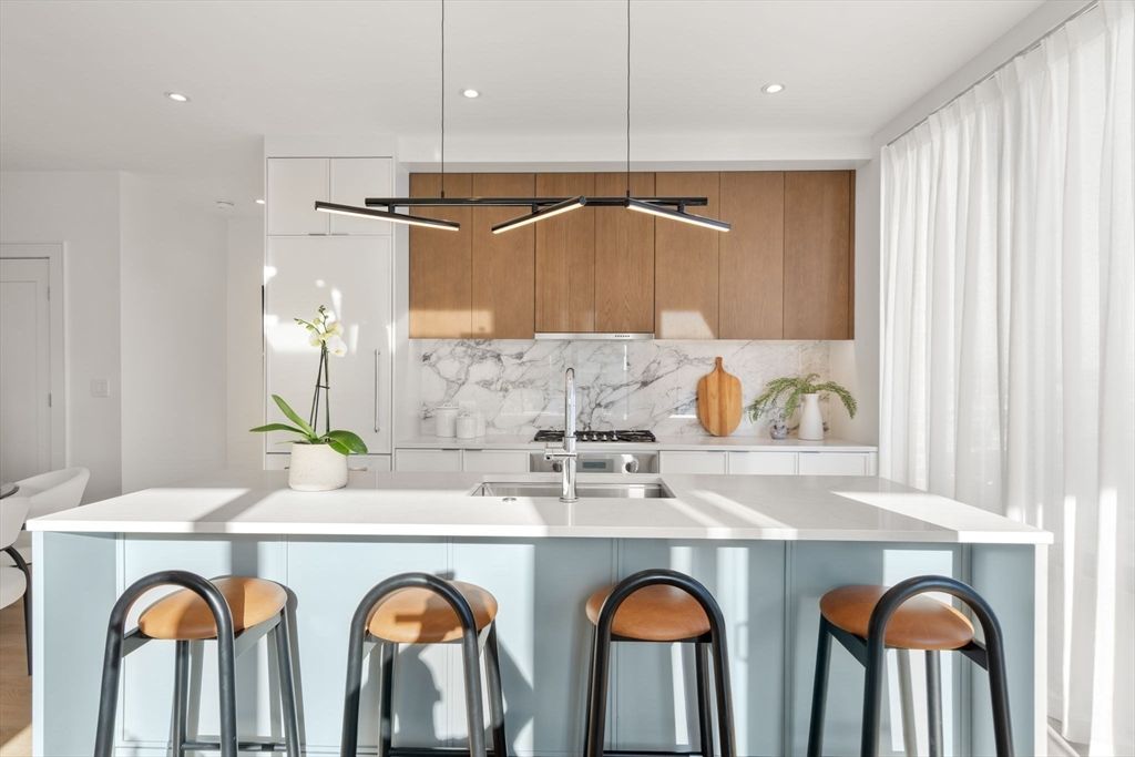 595 Albany Street 401, Boston, MA 02118