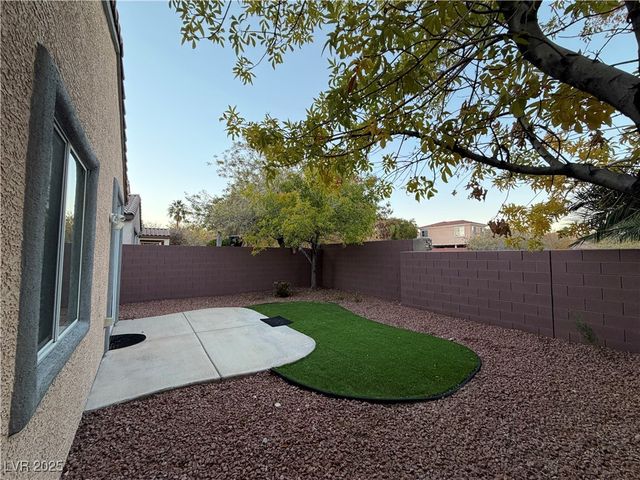10616 Calico Pines Avenue, Las Vegas, NV 89135