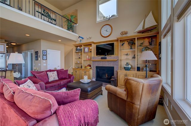 34404 J Place, Ocean Park, WA 98640