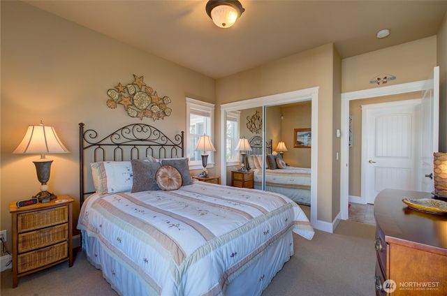 34404 J Place, Ocean Park, WA 98640