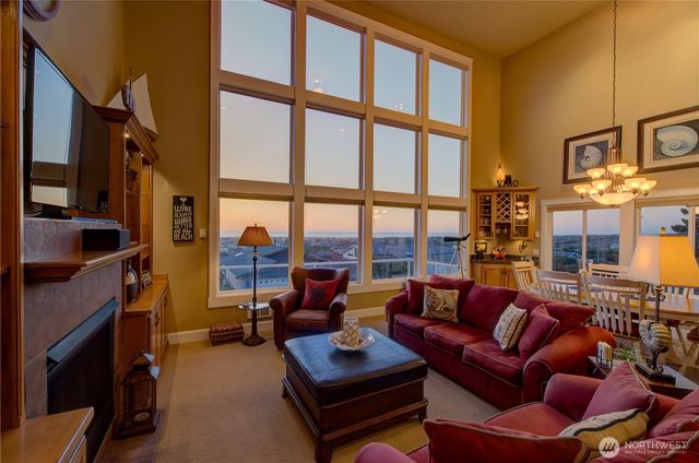 34404 J Place, Ocean Park, WA 98640