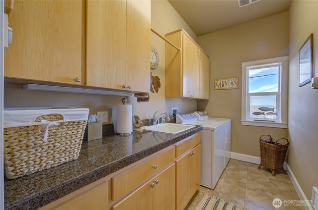 34404 J Place, Ocean Park, WA 98640