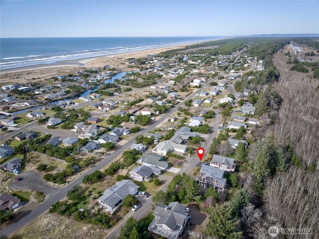 34404 J Place, Ocean Park, WA 98640