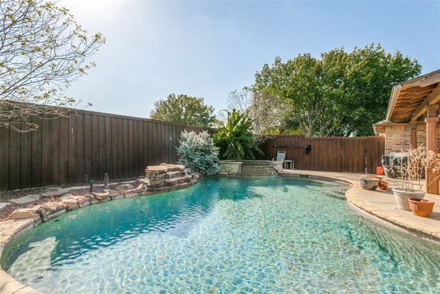 319 Ashley Drive, Coppell, TX 75019