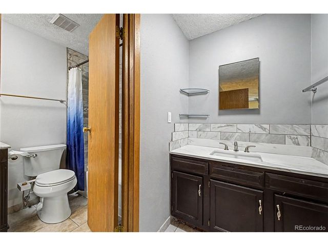 5884 W 93rd Ave, Westminster, CO 80031