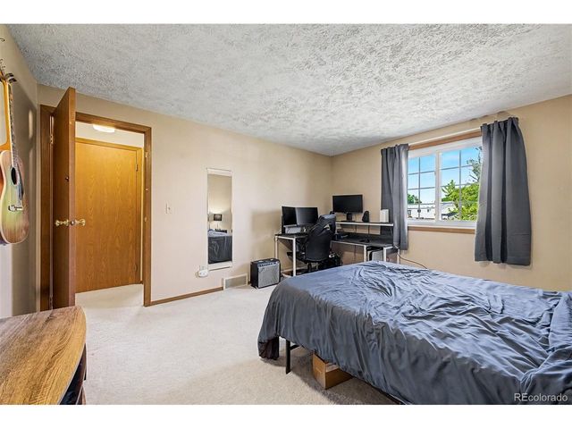 5884 W 93rd Ave, Westminster, CO 80031
