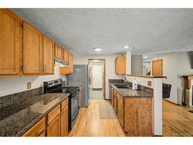 5884 W 93rd Ave, Westminster, CO 80031