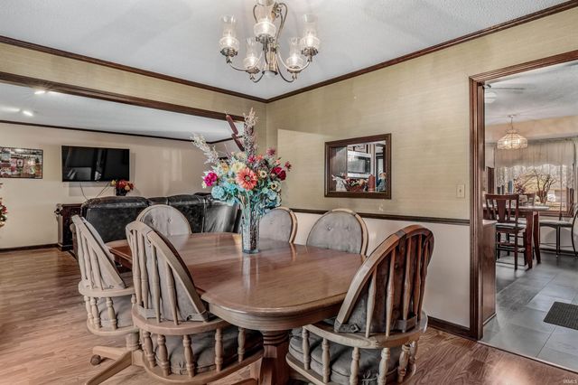 15307 Woodcliffe Trl, Fort Wayne, IN 46845