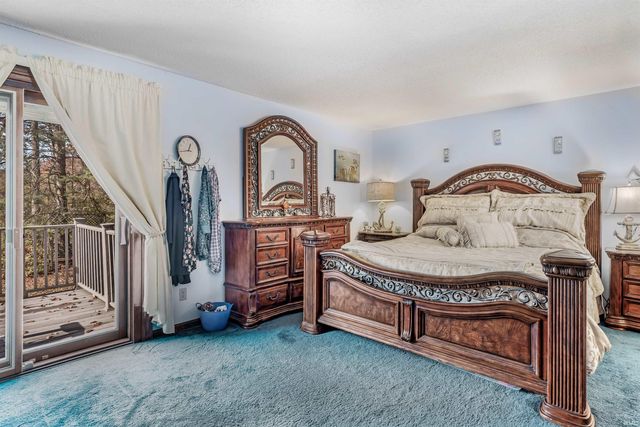 15307 Woodcliffe Trl, Fort Wayne, IN 46845