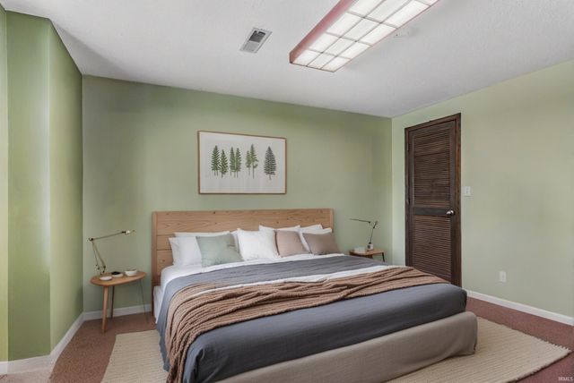 15307 Woodcliffe Trl, Fort Wayne, IN 46845