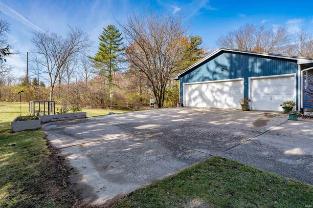 15307 Woodcliffe Trl, Fort Wayne, IN 46845