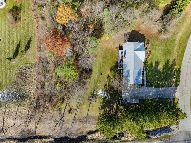 15307 Woodcliffe Trl, Fort Wayne, IN 46845