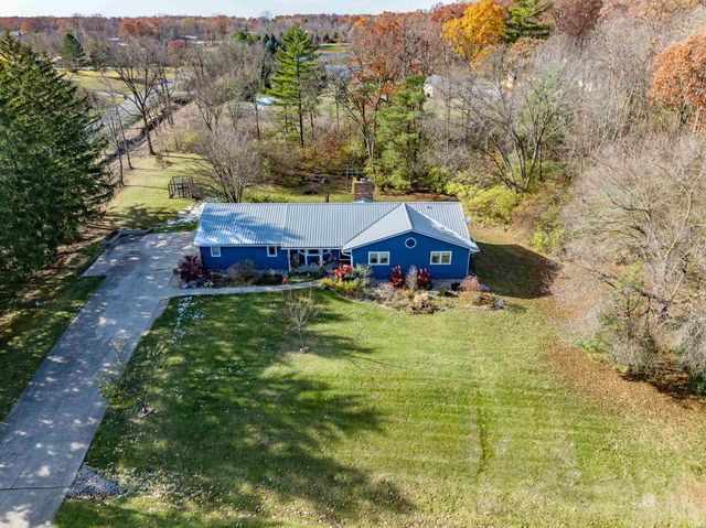 15307 Woodcliffe Trl, Fort Wayne, IN 46845