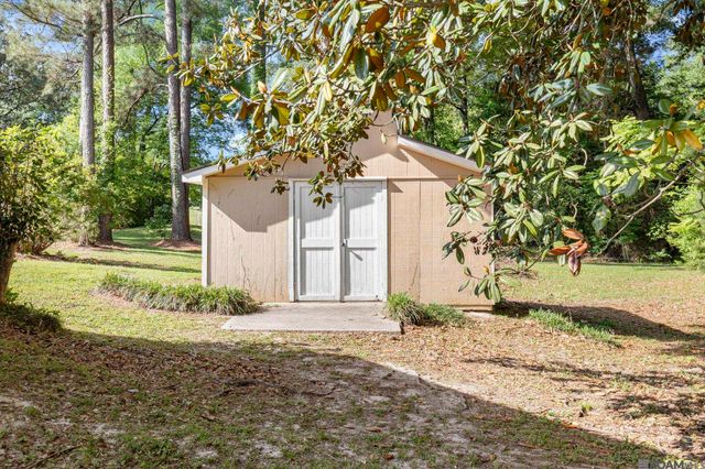 15503 Chaumont Ave, Greenwell Springs, LA 70739