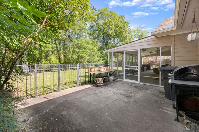 15503 Chaumont Ave, Greenwell Springs, LA 70739