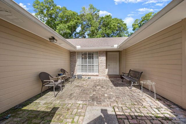 15503 Chaumont Ave, Greenwell Springs, LA 70739