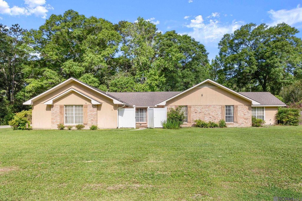 15503 Chaumont Ave, Greenwell Springs, LA 70739