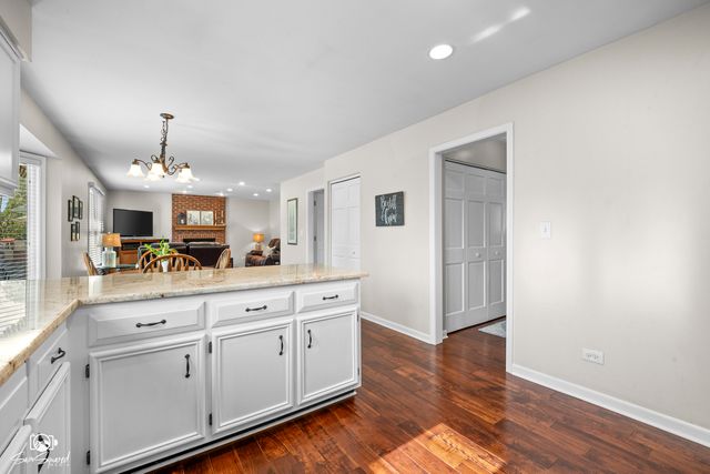 1803 Chestnut Hill Road, Plainfield, IL 60586