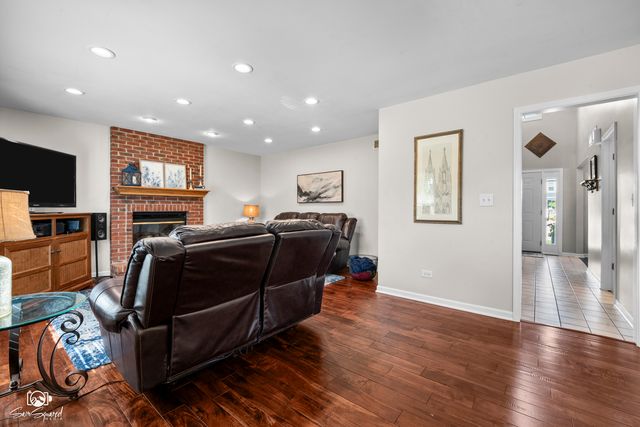 1803 Chestnut Hill Road, Plainfield, IL 60586