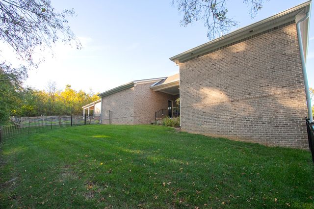 605 Quiet Cir, Nolensville, TN 37135