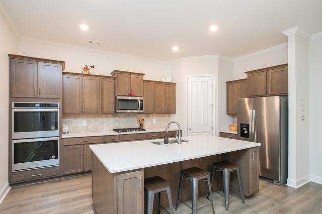 605 Quiet Cir, Nolensville, TN 37135