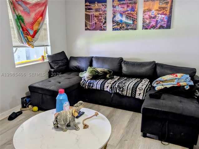 11339 Peachtree Dr, Miami, FL 33161