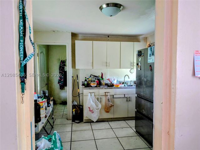 11339 Peachtree Dr, Miami, FL 33161