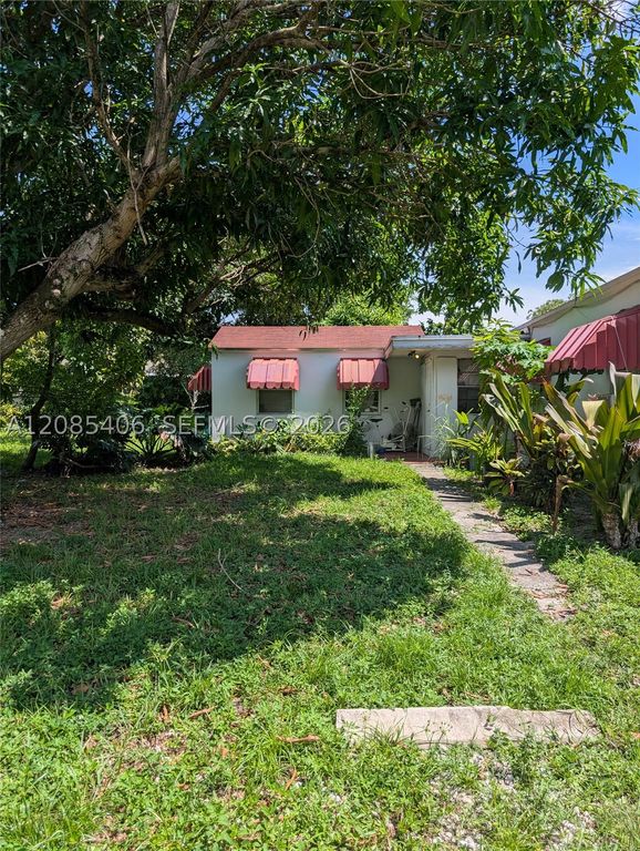 11339 Peachtree Dr, Miami, FL 33161