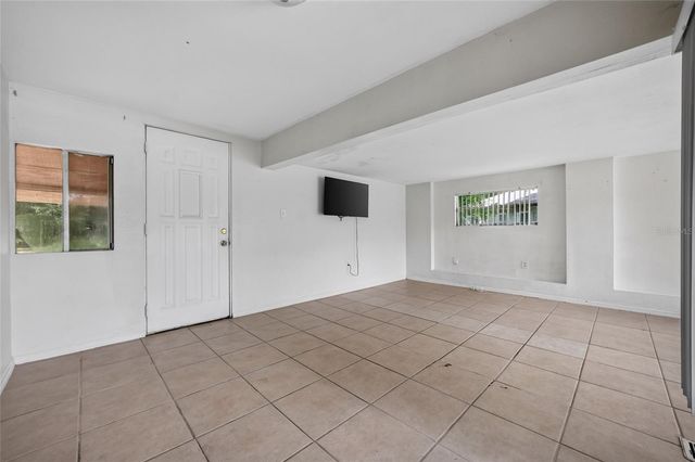 2402 S SUMMERLIN AVENUE, Sanford, FL 32771